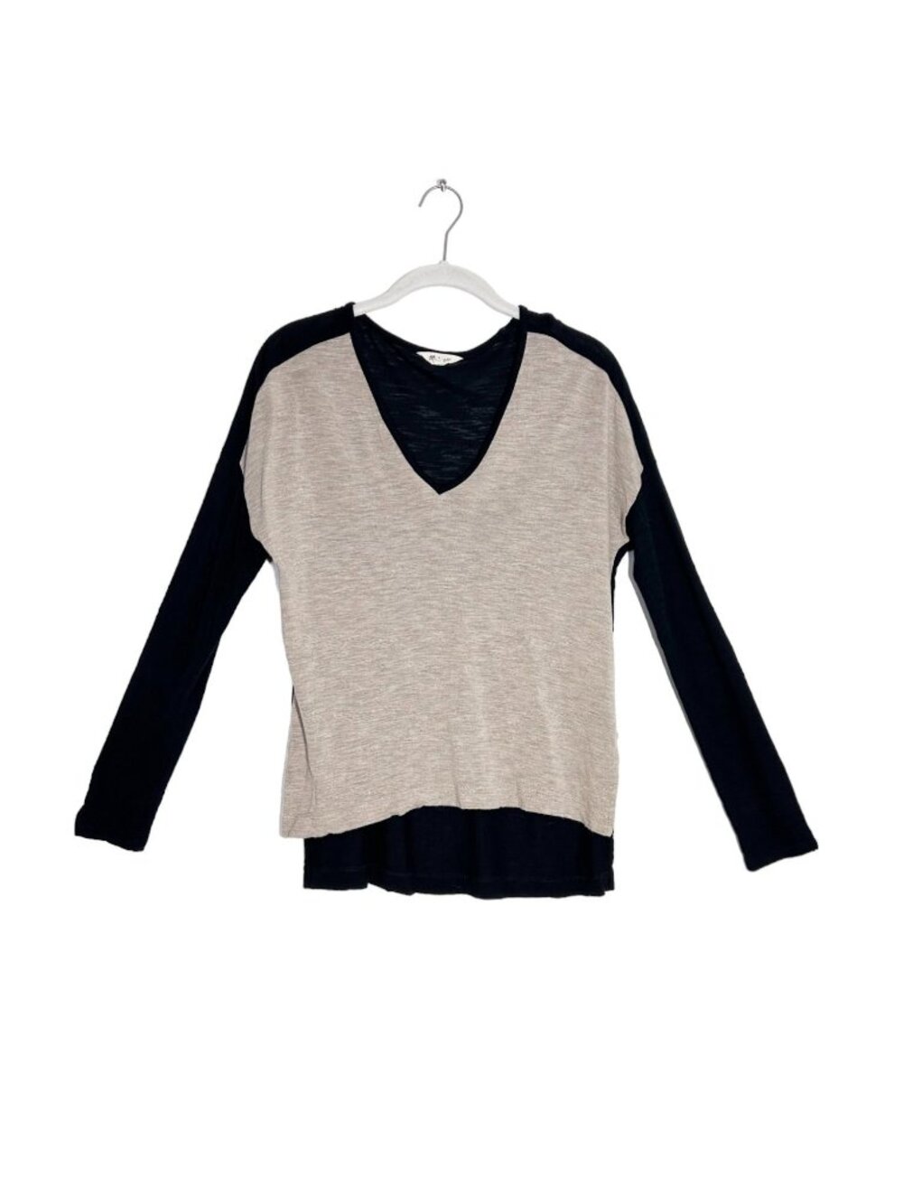 Madewell Anthem Long-Sleeve V-Neck Colorblock Tee in Taupe/Black - Sz XS